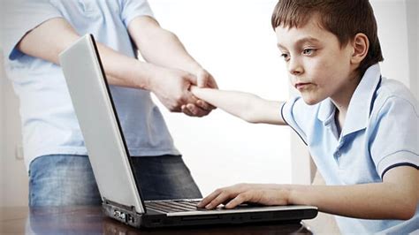 اثار التكنولوجيا ع الاطفال